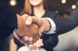 海投全球戰(zhàn)略入股印尼上市券商，加速東南亞市場布局